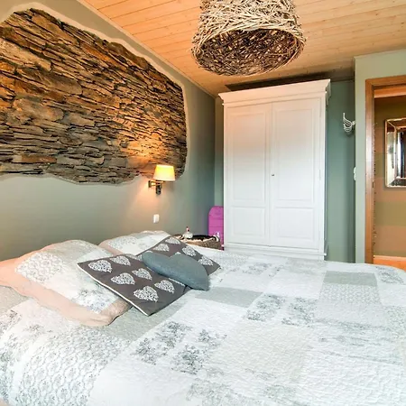Дом отдыха Luxurious With Sauna In Fauvillers *